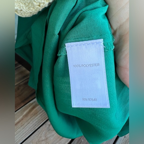 NWT J.Jill Silky Open-Shoulder Meadow Green Smocked Sleeve Blouse XLP - Picture 12 of 12